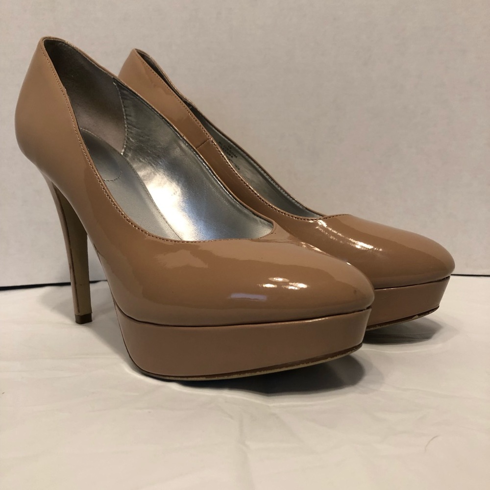 nude patent leather pumps